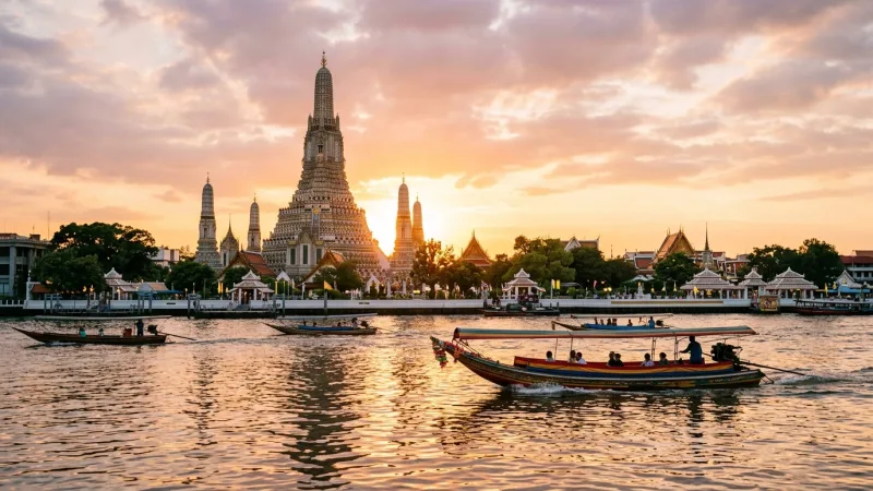 Wat Arun Temple of Dawn beside Chao Phraya River