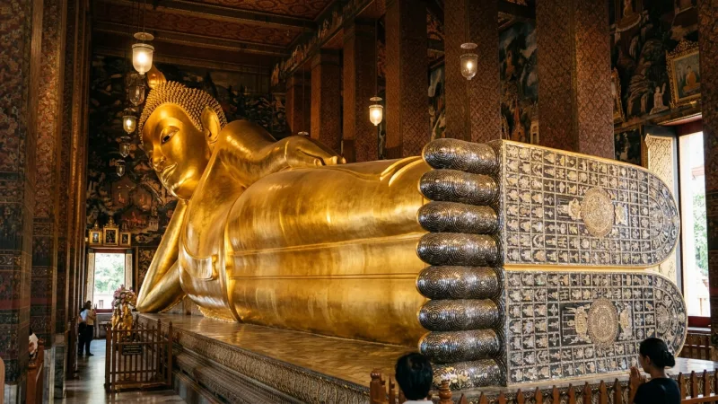 Wat Pho Reclining Buddha temple Bangkok