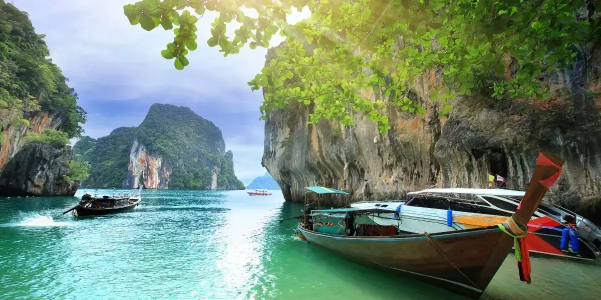 Krabi 4 Islands tour by speedboat visiting Poda Island, Chicken Island, and Tup Island