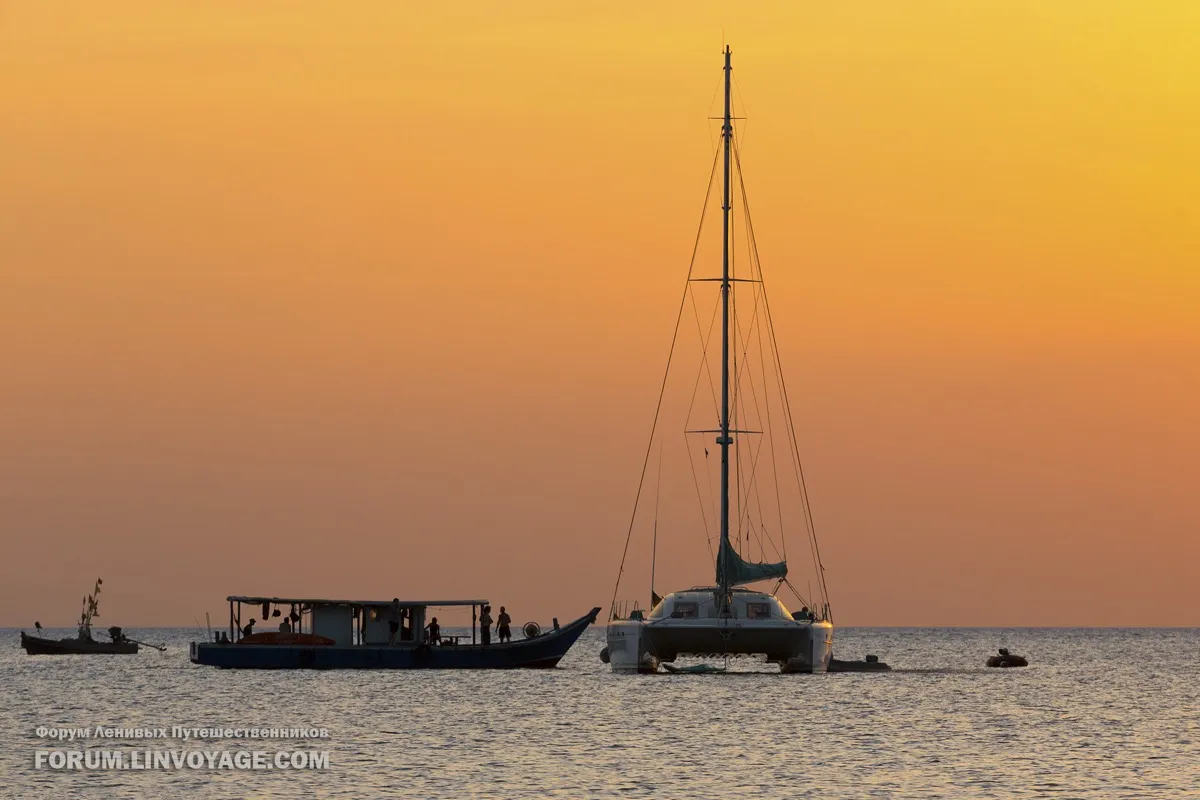 Luxury sailing catamaran sunset dinner cruise Promthep Cape Phuket